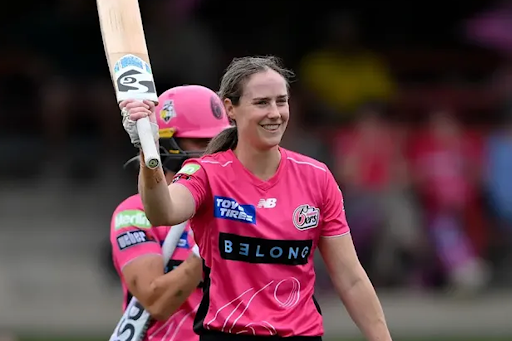 WATCH, WBBL | Ellyse Perry guilts hard enroute to century after bails take smashing without dislodging