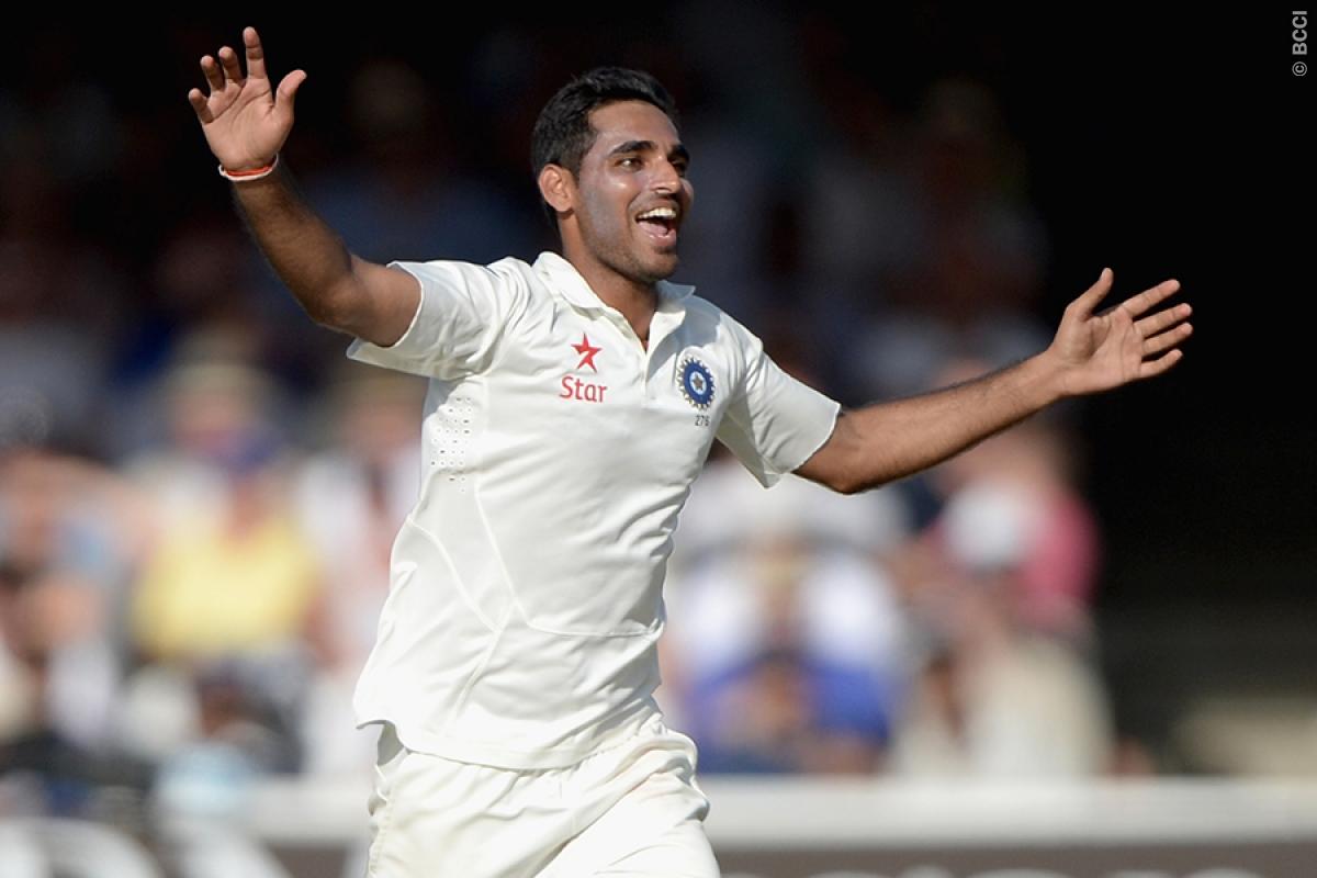 India vs New Zealand | Bhuvi puts India on top before rain interrupts play