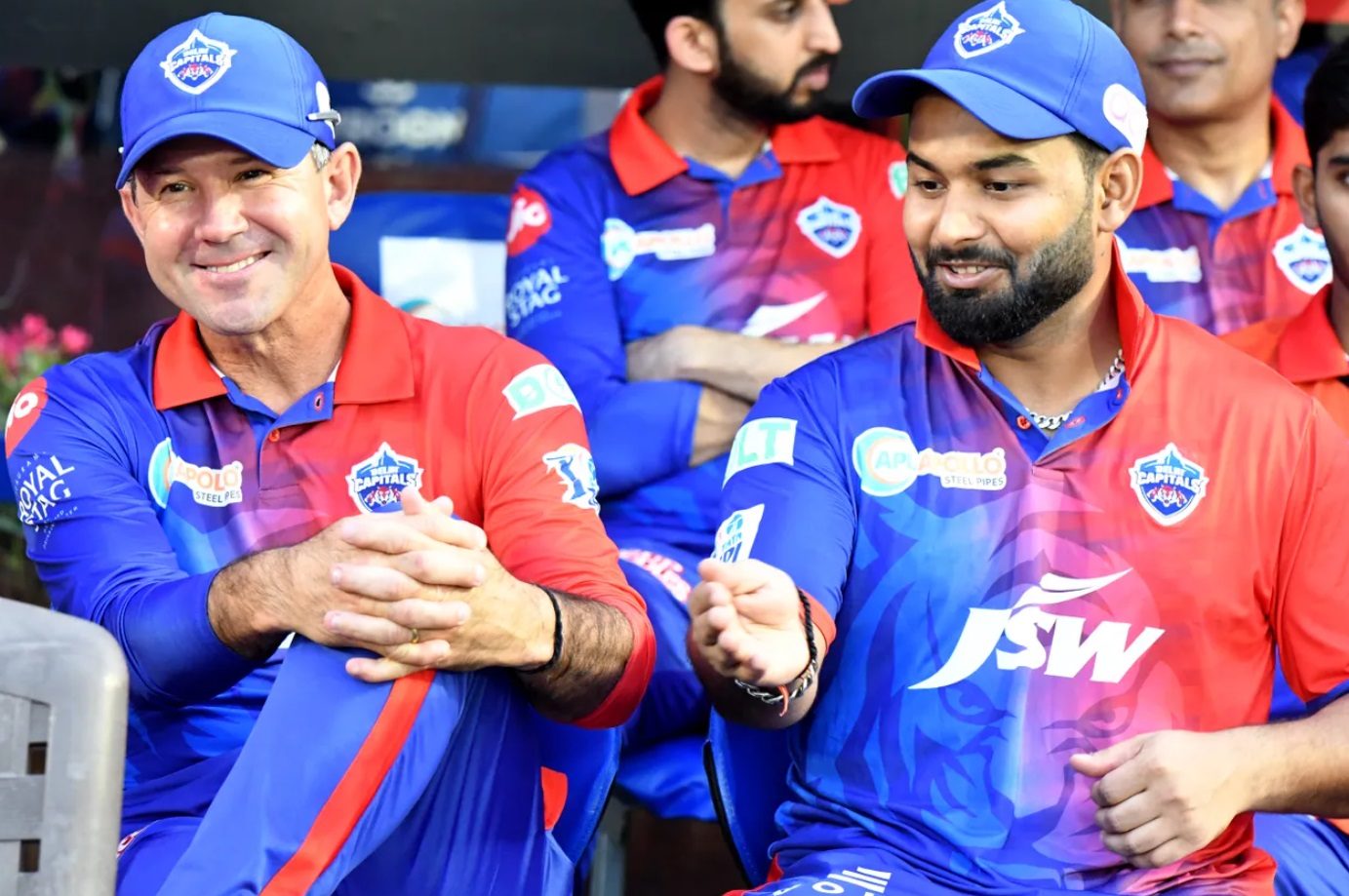 Rishabh Pant (Right) and Ricky Ponting having a light chat for Delhi Capitals