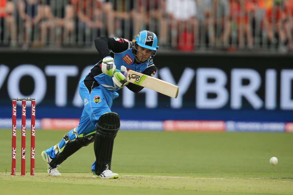 VIDEO | Unfortunate Alex Carey goes back to hut despite Perth Scorchers missing three direct hit chances