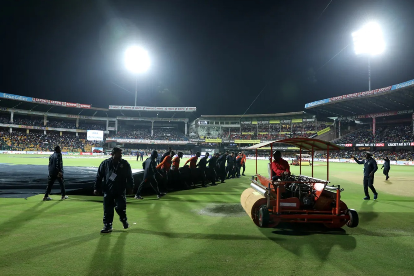 Rain play spoilsport at Chinnaswamy, India versus South Africa series shared.