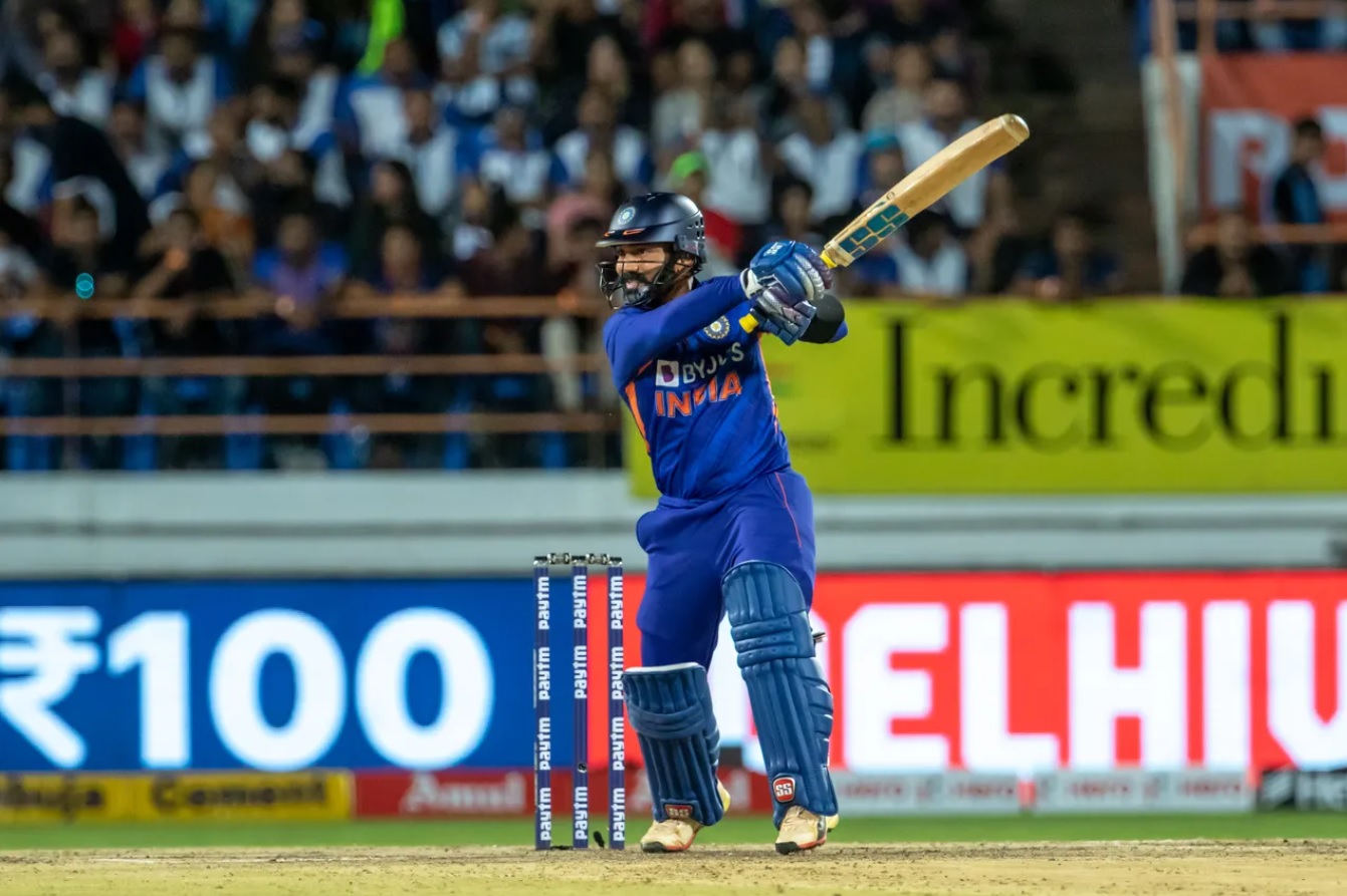 Dinesh Karthik won the player of the match award for his knock.