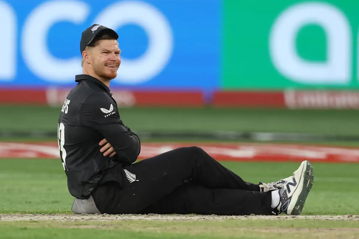 Glenn Phillips nearly pulled off another miraculous grab in the first ODI between India and New Zealand in Vadodara on Sunday