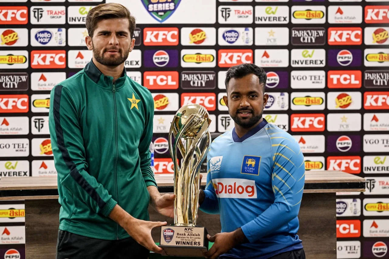 Shaheen Afridi and Pathum Nissanka pose with the trophy for the ODI series between Pakistan and Sri Lanka beginning November 11 in Rawalpindi