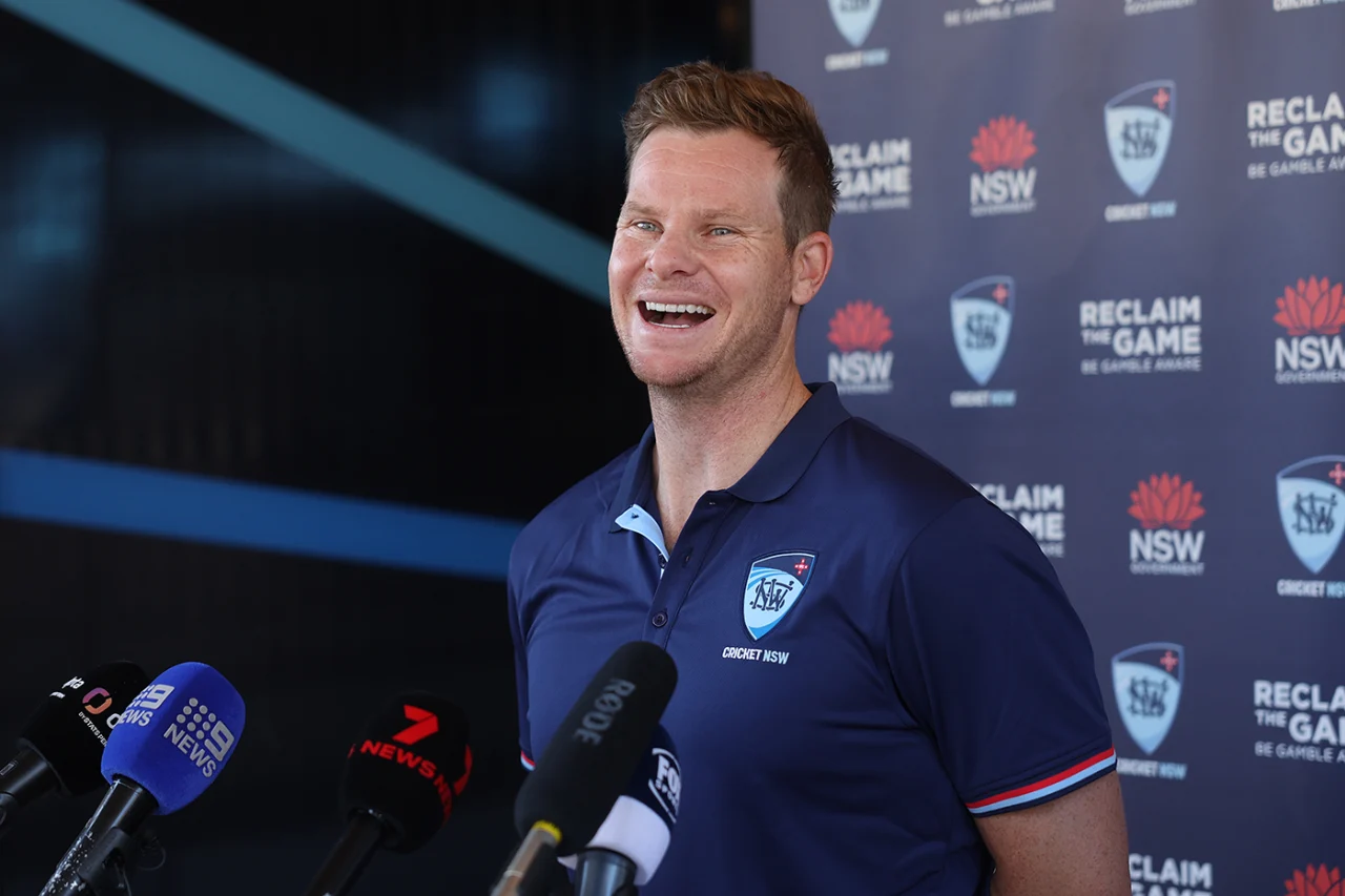 Steve Smith's final appearance before the Ashes began disastrously, in the Sheffield Shield for New South Wales and Victoria