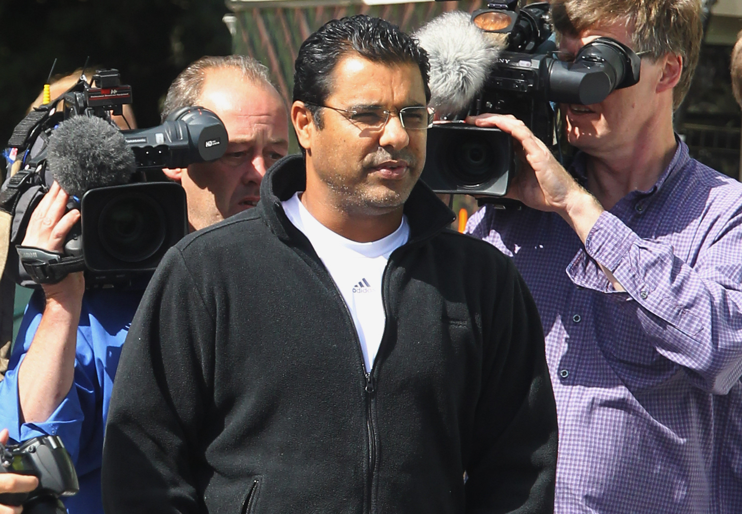 Waqar Younis announces modern XI; two Indians make it