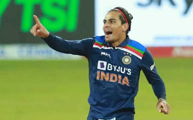 Rahul Chahar was born on August 4, 1999.