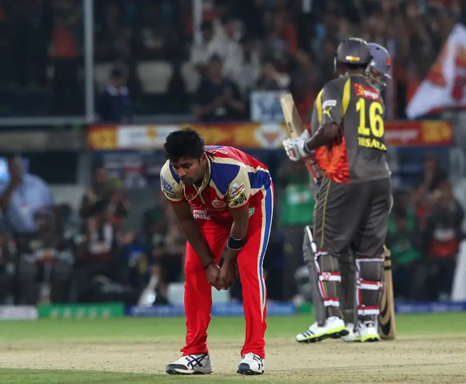 Sunrisers Hyderabad defeats Royal Challengers Bengaluru in Super Over.